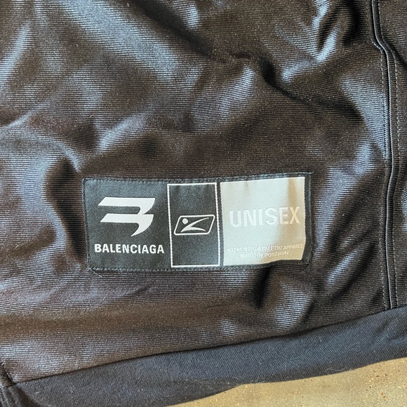 Authentic balenciaga oversized shirt - Picture 4 of 12